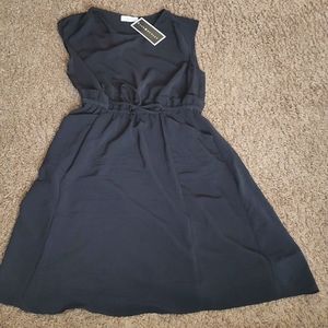 Jax & Henley Lotus Ruffle Trim Dress Black-L. NWT